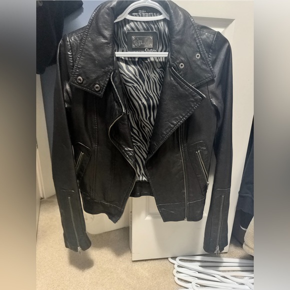 ARIZTIA MACKAGE LEATHER JACKET - Picture 1 of 3